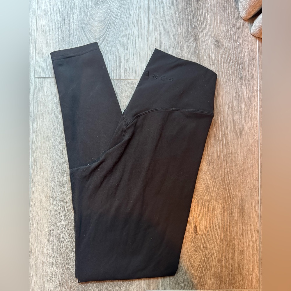 Vitality (Balance Althetica) Cloud Black Legging
